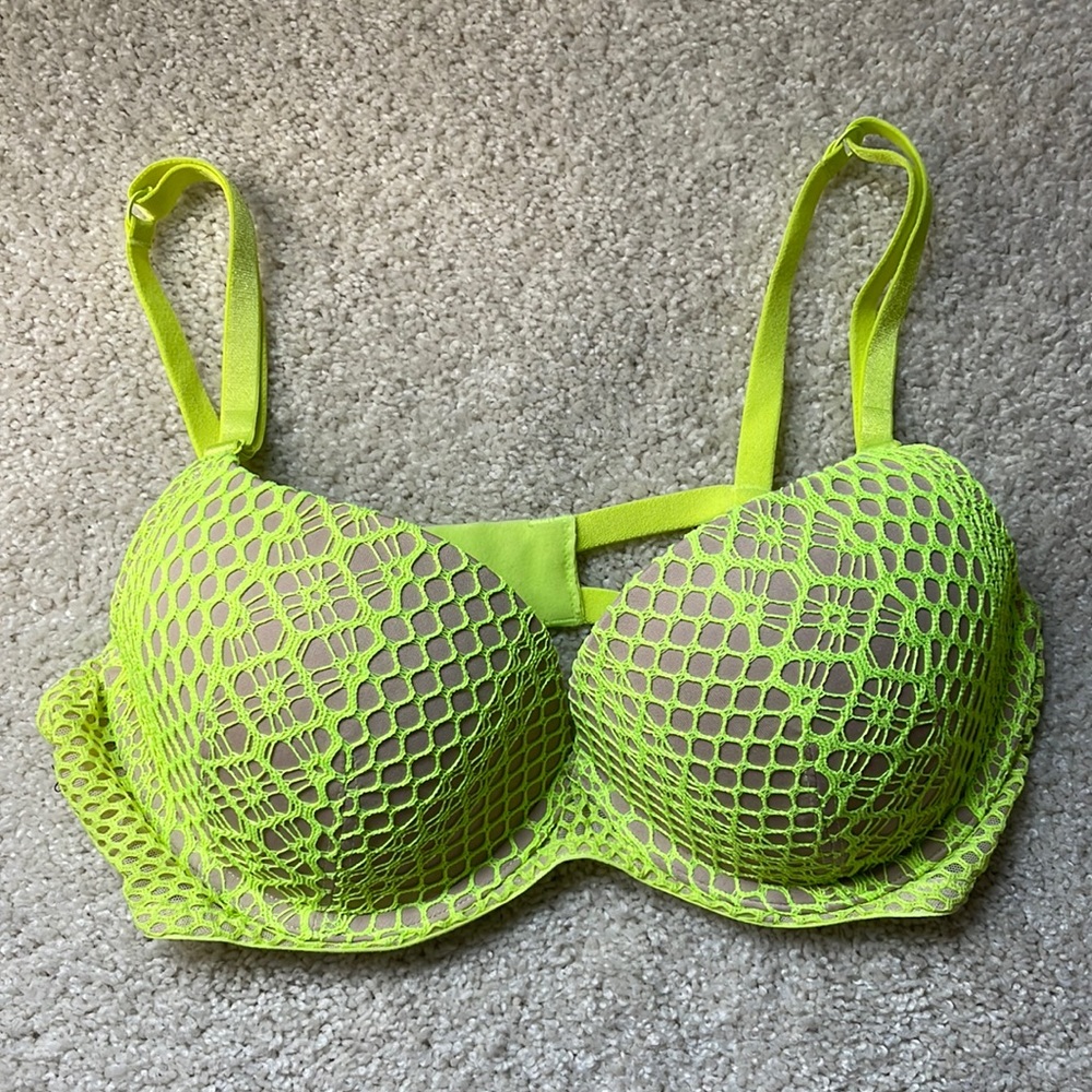 Victoria’s Secret Very Sexy Lightly Lined Plunge